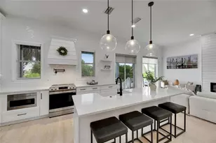 6512 Simone Shores Cir, Apollo Beach, FL 33572 - Photo 15