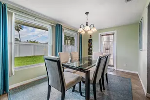 8826 109th Ln, Seminole, FL 33772 - Photo 13