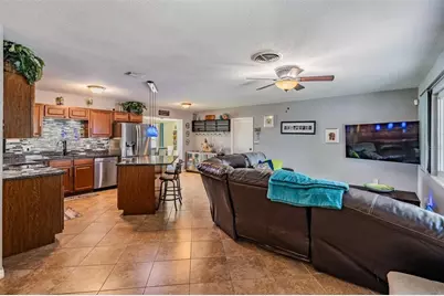 8826 109th Lane, Seminole, FL 33772 - Photo 9