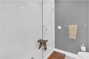 100 1st Ave N, Saint Petersburg, FL 33701 - Photo 31