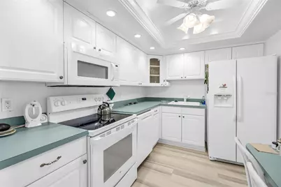 5220 Brittany Drive S #904, Saint Petersburg, FL 33715 - Photo 25