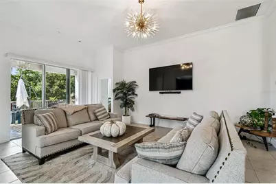 1039 Davis Heather Circle, Seffner, FL 33584 - Photo 9