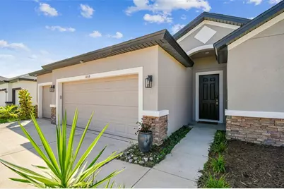 1039 Davis Heather Circle, Seffner, FL 33584 - Photo 3