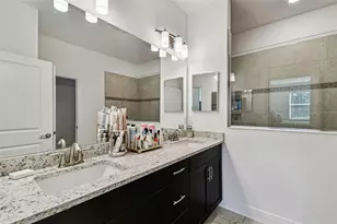 1039 Davis Heather Cir, Seffner, FL 33584 - Photo 17