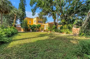 2227 Brevard Rd NE, Saint Petersburg, FL 33704 - Photo 5