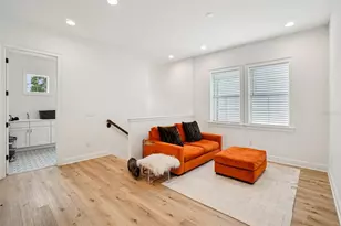 811 W Coral St, Tampa, FL 33602 - Photo 29