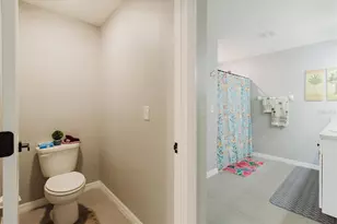 7771 Davie Ray Dr, Zephyrhills, FL 33540 - Photo 19