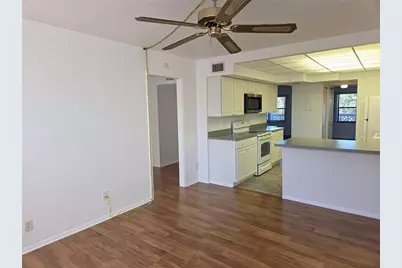 5080 Locust Street NE #329, Saint Petersburg, FL 33703 - Photo 11