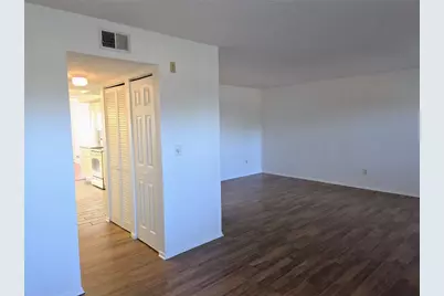 5080 Locust Street NE #329, Saint Petersburg, FL 33703 - Photo 5