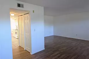 5080 Locust St NE, Saint Petersburg, FL 33703 - Photo 5