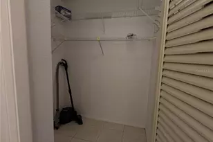 7241 Parkside Villas Dr N, Saint Petersburg, FL 33709 - Photo 15