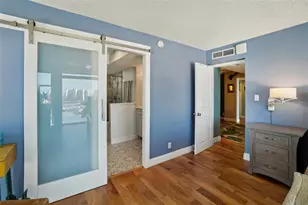 7400 Sun Island Dr S, South Pasadena, FL 33707 - Photo 15