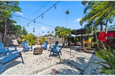 1558 Delaware Avenue NE, Saint Petersburg, FL 33703 - Photo 13