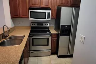 4115 Chatham Oak Ct, Tampa, FL 33624 - Photo 3