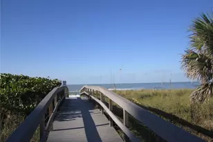 7797 W Gulf Blvd, Treasure Island, FL 33706 - Photo 9