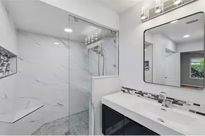 21425 Clubside Loop, Lutz, FL 33549 - Photo 17