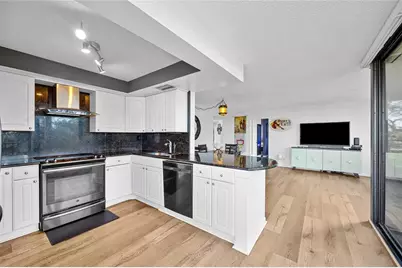 6269 Palma Del Mar Boulevard S #408, Saint Petersburg, FL 33715 - Photo 13