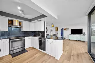 6269 Palma Del Mar Blvd S, Saint Petersburg, FL 33715 - Photo 13