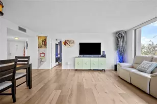 6269 Palma Del Mar Blvd S, Saint Petersburg, FL 33715 - Photo 9