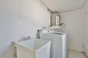 72 Lake Shore Dr, Palm Harbor, FL 34684 - Photo 17