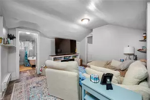 1026 12th St N, Saint Petersburg, FL 33705 - Photo 9