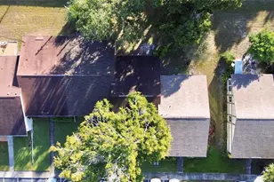2928 Bancroft Cir E, Palm Harbor, FL 34683 - Photo 29