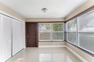 2928 Bancroft Cir E, Palm Harbor, FL 34683 - Photo 11