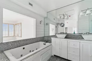 121 Augusta Ave, Palm Harbor, FL 34683 - Photo 57