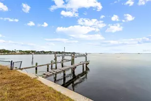 121 Augusta Ave, Palm Harbor, FL 34683 - Photo 11