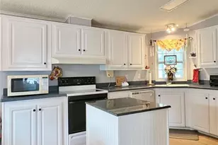 51 Pindo Palm St E, Largo, FL 33770 - Photo 11