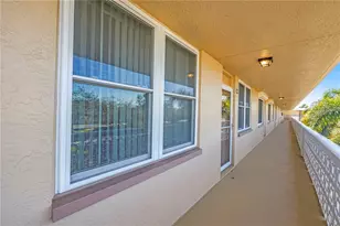 5095 Bay St NE, Saint Petersburg, FL 33703 - Photo 3