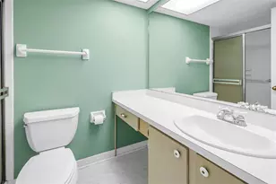 5095 Bay St NE, Saint Petersburg, FL 33703 - Photo 11