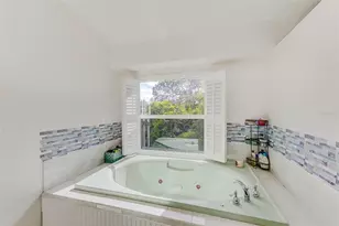 757 Bayshore Dr, Tarpon Springs, FL 34689 - Photo 29