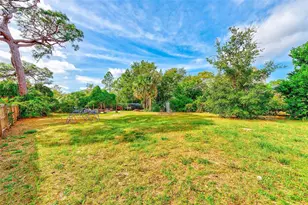 757 Bayshore Dr, Tarpon Springs, FL 34689 - Photo 51