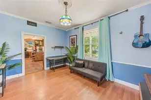 757 Bayshore Dr, Tarpon Springs, FL 34689 - Photo 11