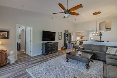 1212 Georgia Trace Avenue, Valrico, FL 33596 - Photo 17