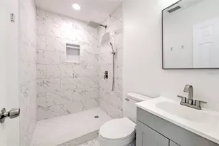 2002 E Hanna Ave, Tampa, FL 33610 - Photo 13