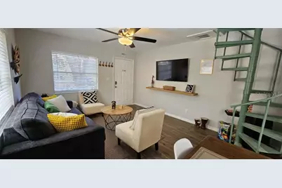 10213 N Ojus Drive, Tampa, FL 33617 - Photo 5