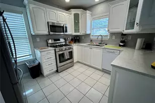 701 29th Ave N, Saint Petersburg, FL 33704 - Photo 7