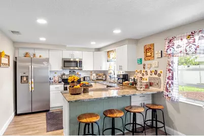 2152 Arcadia Road, Holiday, FL 34690 - Photo 9