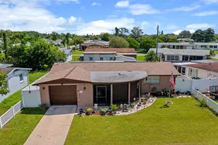 2152 Arcadia Rd, Holiday, FL 34690 - Photo 25