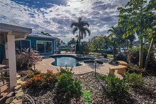 510 Lewis Blvd SE, Saint Petersburg, FL 33705 - Photo 9