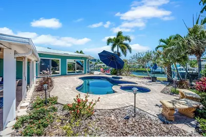 510 Lewis Boulevard SE, Saint Petersburg, FL 33705 - Photo 25