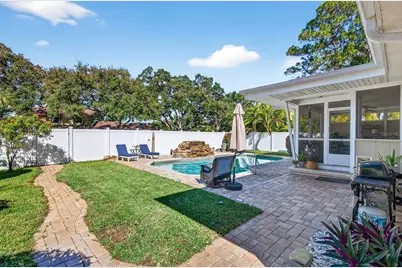 2366 Pembrook Drive, Clearwater, FL 33764 - Photo 41