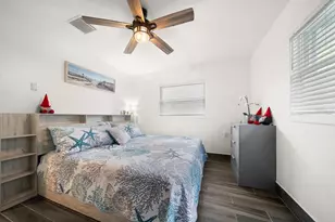 955 Narcissus Ave, Clearwater Beach, FL 33767 - Photo 19