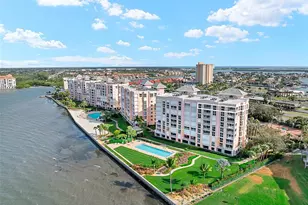 4951 Bacopa Ln S, Saint Petersburg, FL 33715 - Photo 7