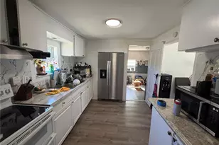 10410 Sassafras St, Tampa, FL 33617 - Photo 7