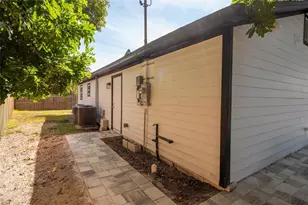 463 Davison Ave NE, Saint Petersburg, FL 33703 - Photo 27