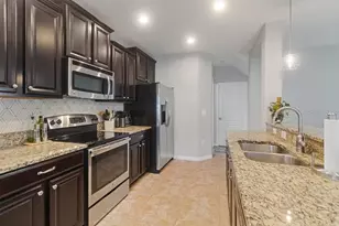 20022 Satin Leaf Ave, Tampa, FL 33647 - Photo 13