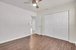 8793 113th St, Seminole, FL 33772 - Photo 21
